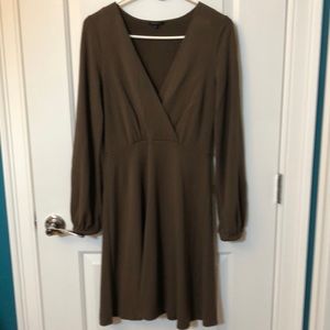 Theory brown dress knee length with bell sleeves